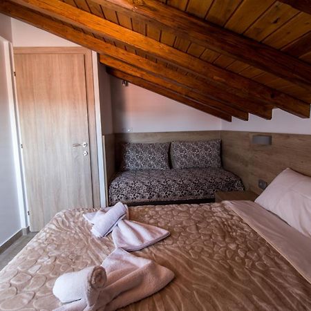 Apartament Golden Attic Nea Roda Zewnętrze zdjęcie
